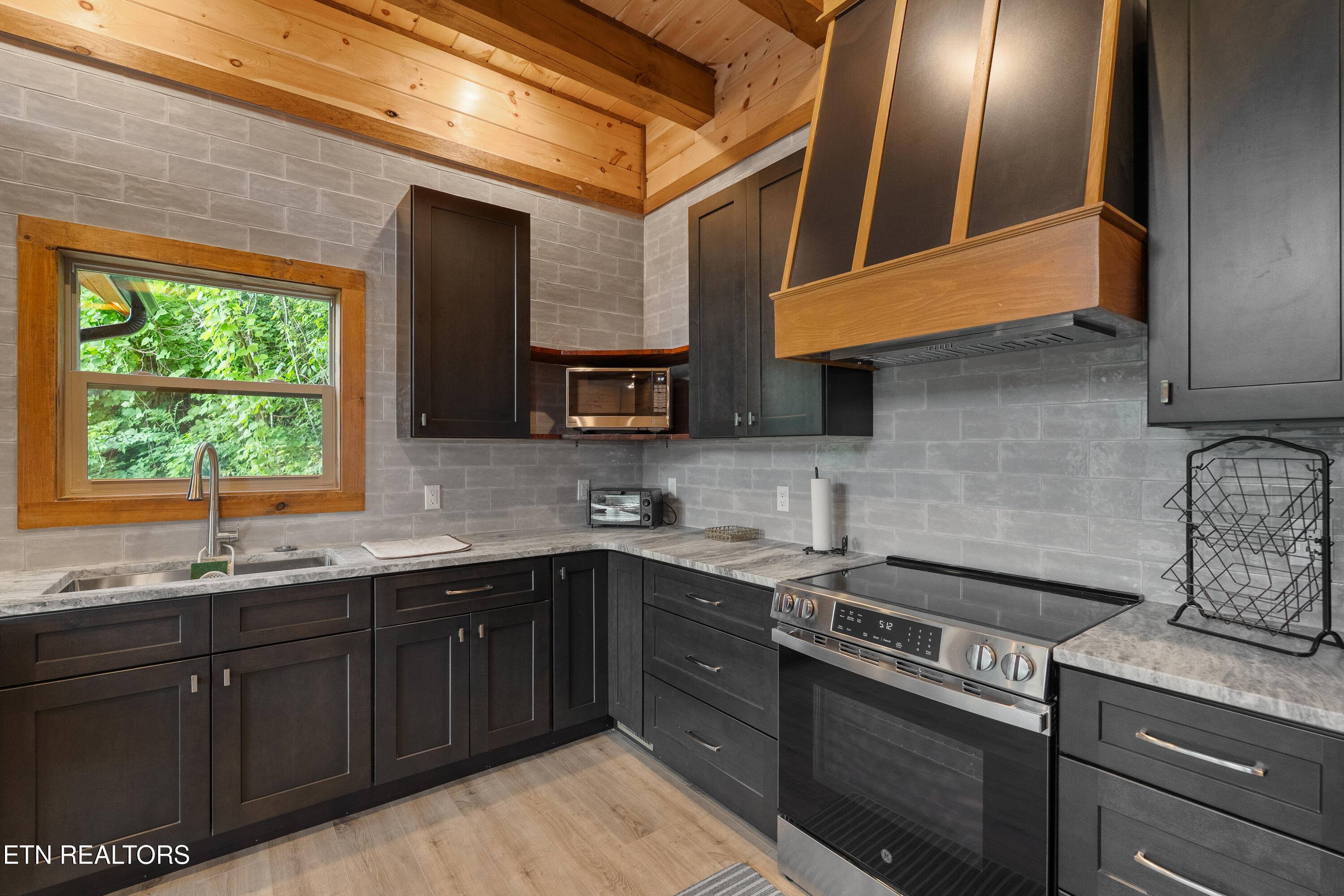 334 Long Hollow Road Sevierville, TN 37876 - Photo 9 of 43 DSC05493
