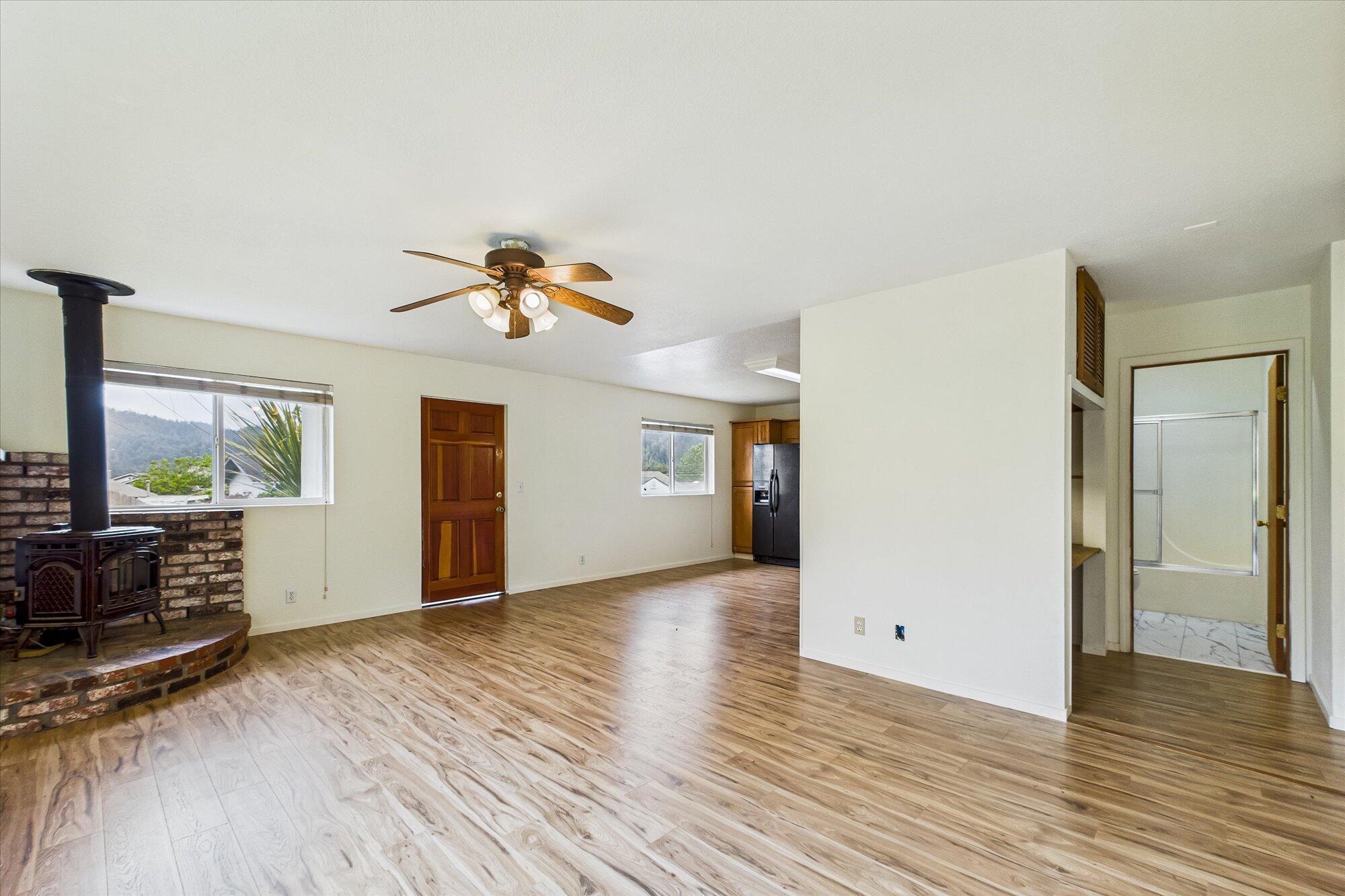 291 Cherry Lane Rio Dell, CA 95562 - Photo 26 of 56 22-291 Cherry-120