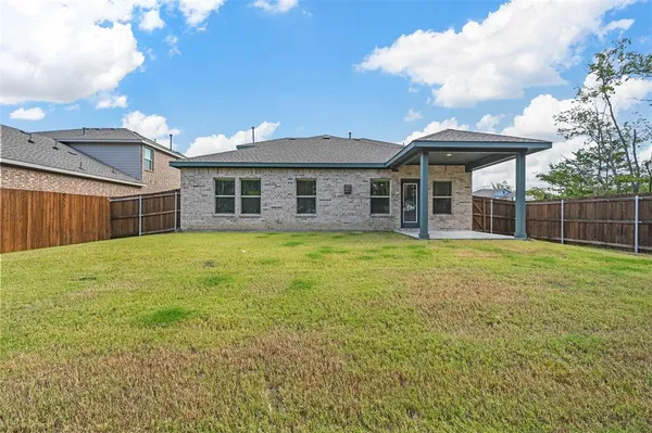 $3,695 | 1428 Victoria Street, Mesquite, TX 75181