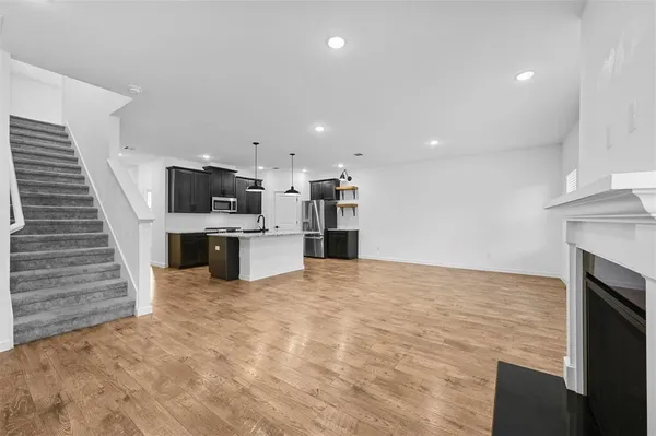 $3,695 | 1428 Victoria Street, Mesquite, TX 75181