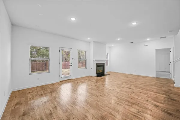 $3,695 | 1428 Victoria Street, Mesquite, TX 75181