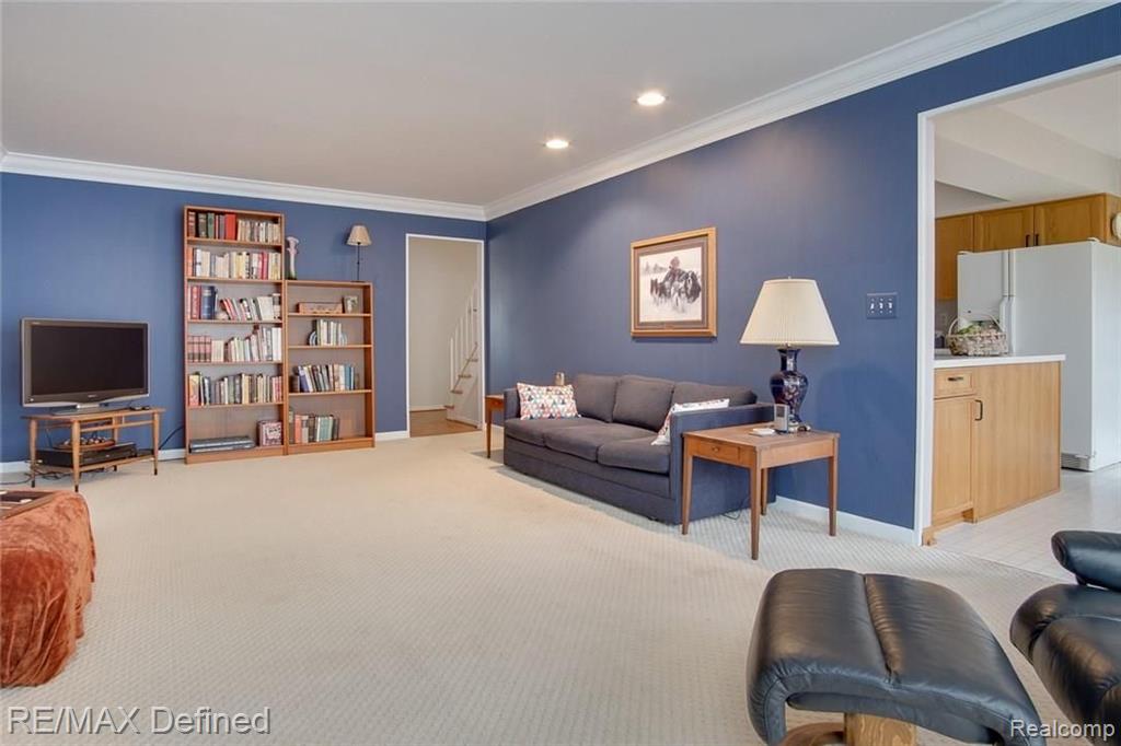 934 Spartan Court Rochester Hills, MI 48309 - Photo 15 of 35