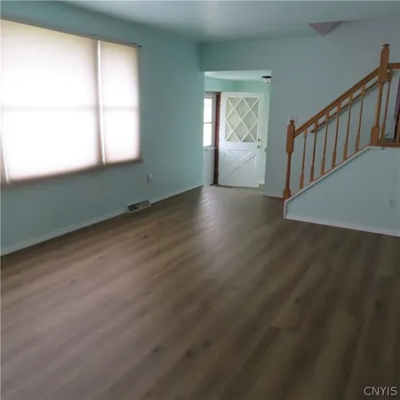 $2,600 | 5265 Jamesville Road, De Witt, NY 13214