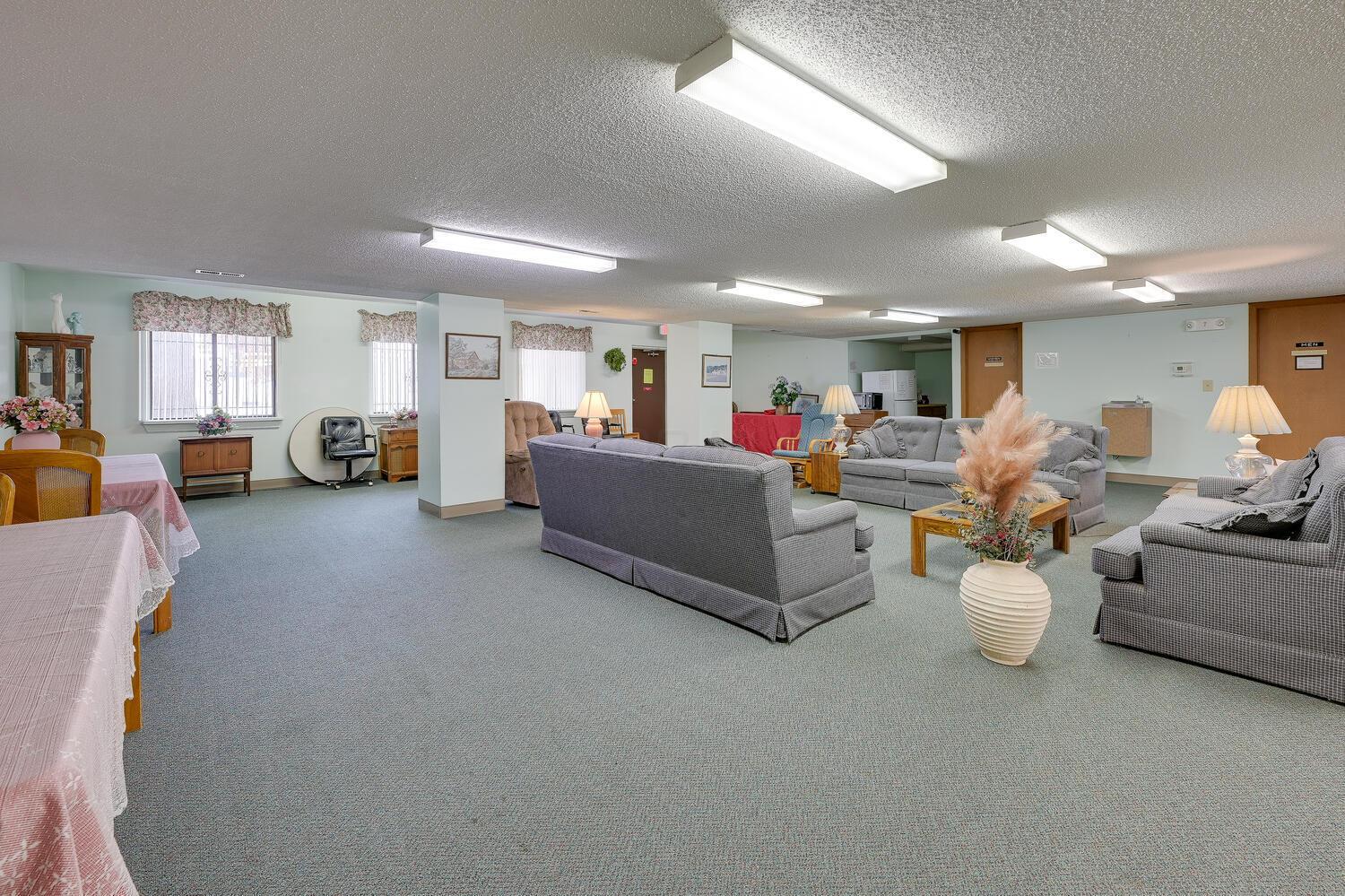 4145 Karl Road, Unit 223 Columbus, OH 43224 - Photo 28 of 31 4145 Karl Rd Columbus OH 43224-large-033