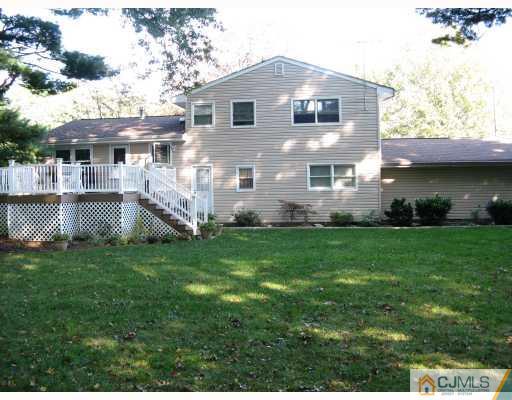 8 Hamlin Road East Brunswick, NJ 08816 - Photo 8 of 10