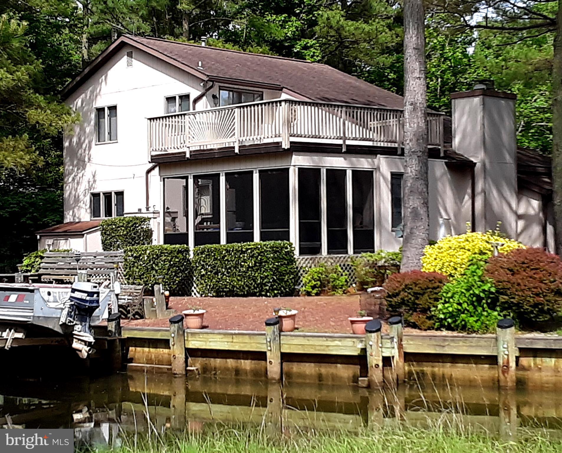 Waterfront Side