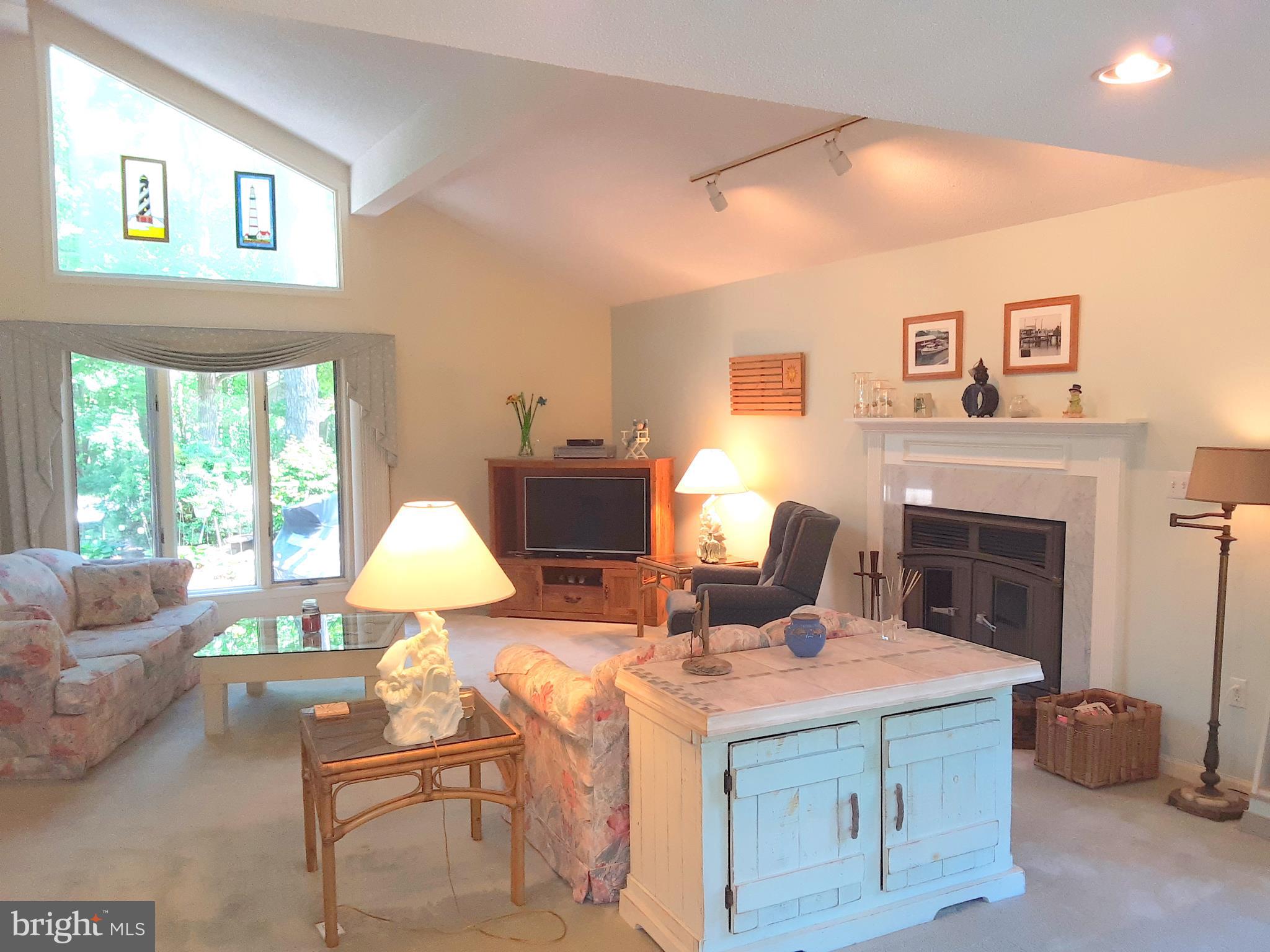 22 Watertown Road Ocean Pines, MD 21811 - Photo 7 of 40 Living Room