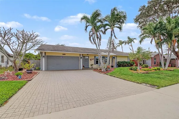 $639,000 | 2694 Southwest 14th Drive, Deerfield Beach, FL 33442