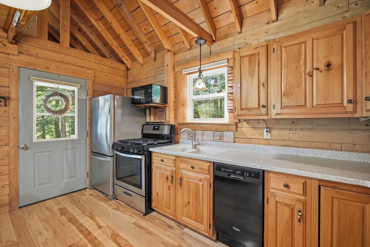 38 Kelly Road Stark, NH 03582 - Photo 26 of 60