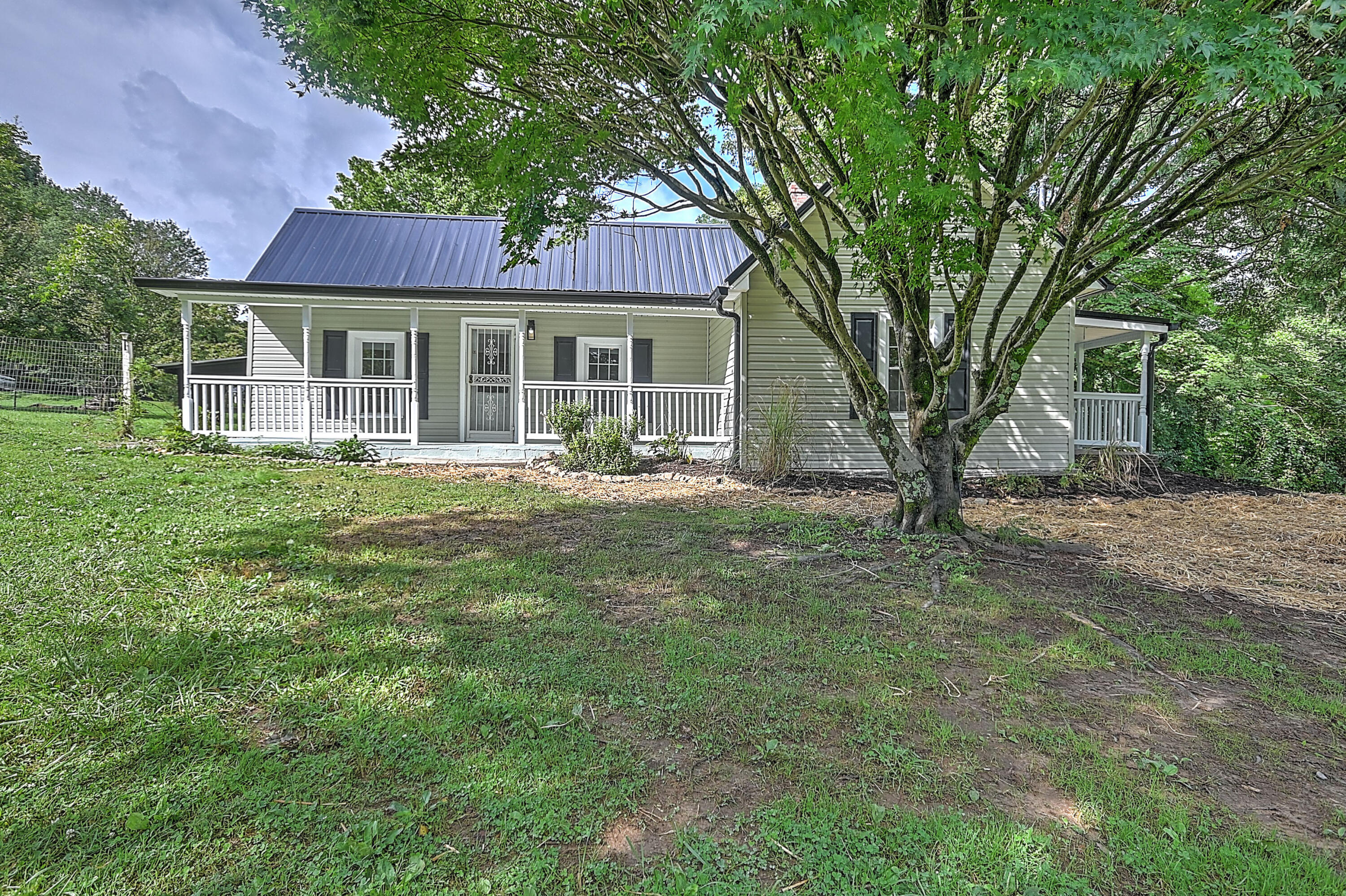 2110 David Miller Road Johnson City, TN 37604 - Photo 3 of 41 IMG_0762