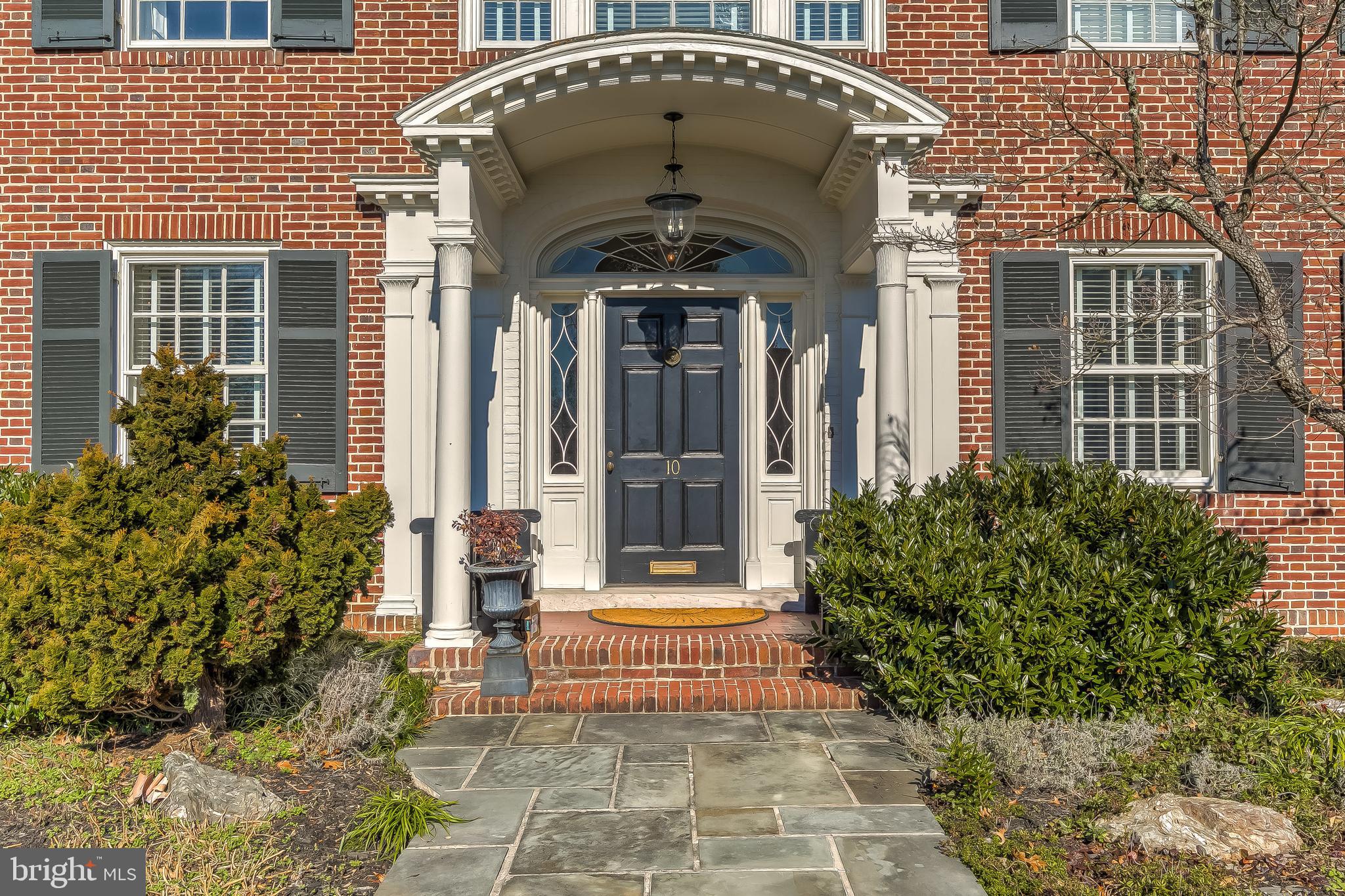10 Whitfield Road Baltimore, MD 21210 - Photo 2 of 76
