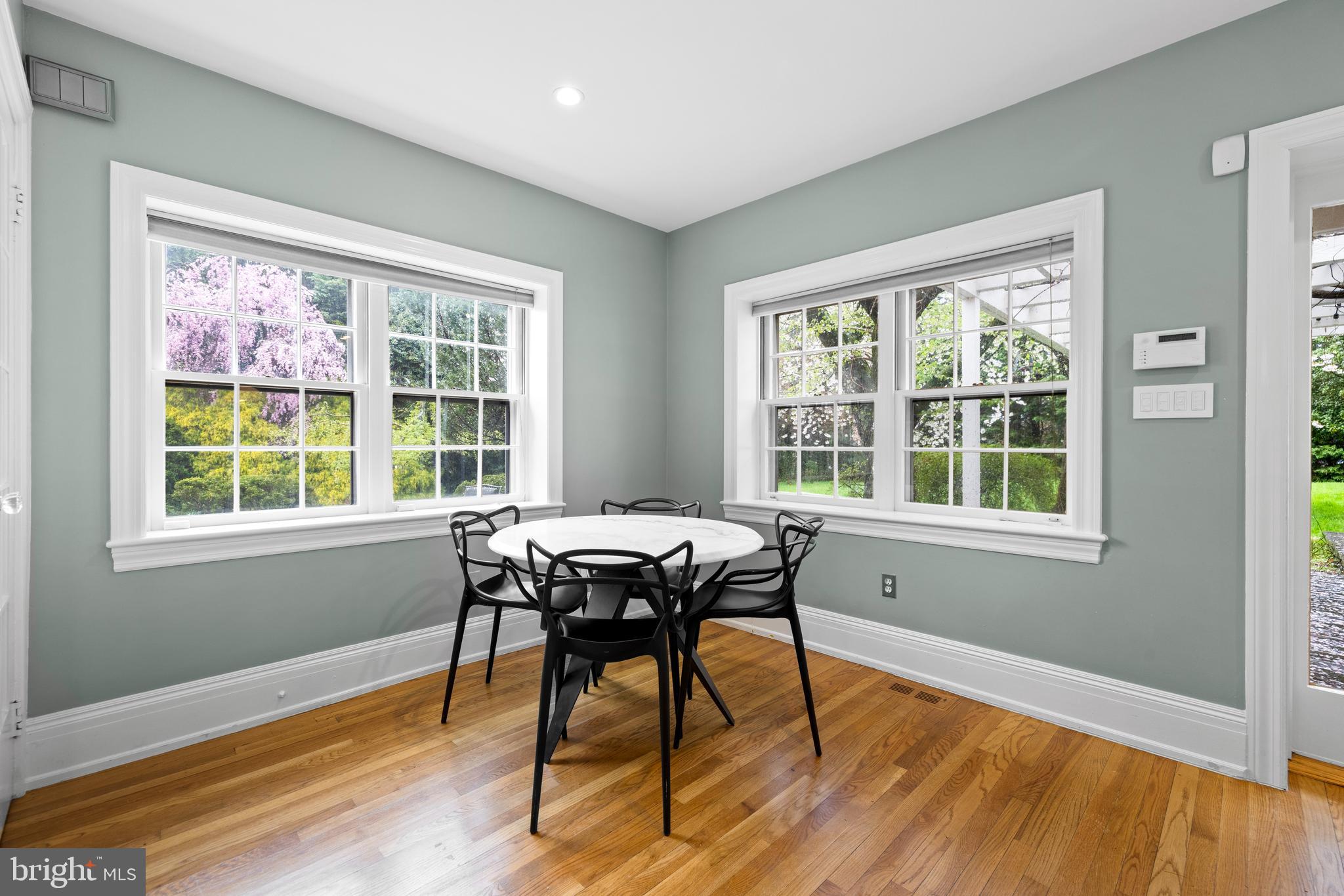 10 Whitfield Road Baltimore, MD 21210 - Photo 33 of 76 Breakfast Area