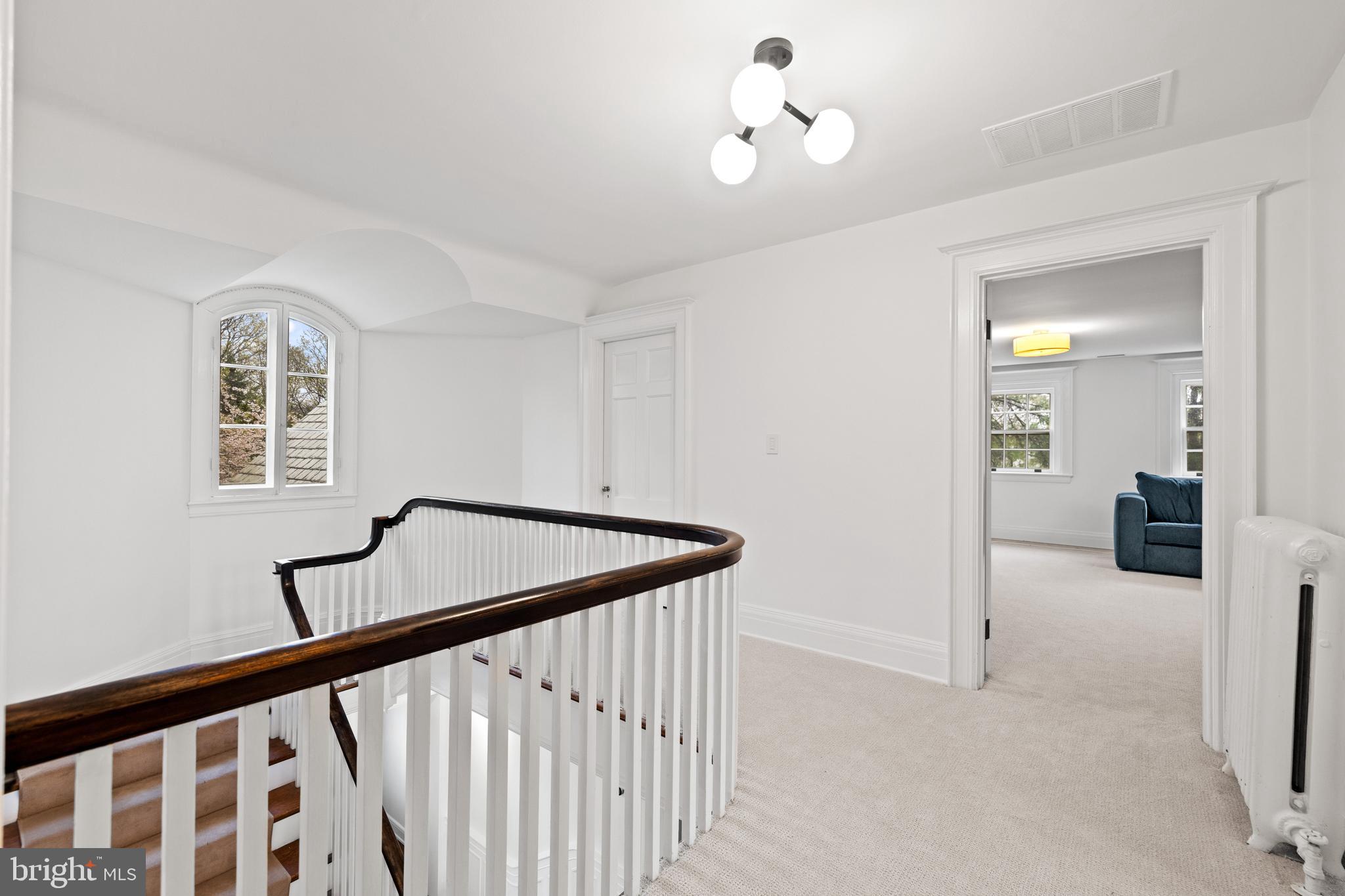 10 Whitfield Road Baltimore, MD 21210 - Photo 53 of 76 3rd Floor Hall