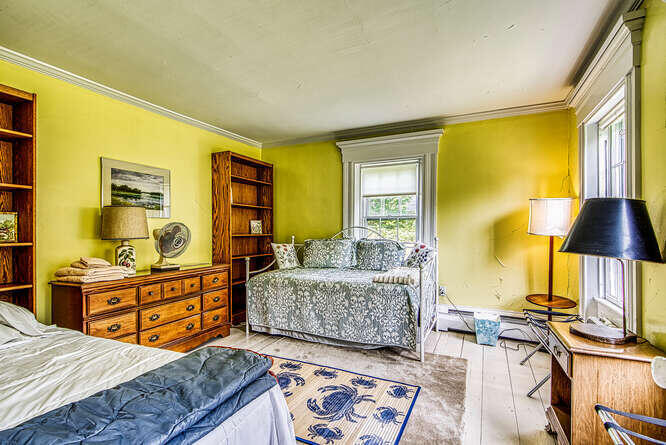 240 Reach Road Brooklin, ME 04616 - Photo 31 of 37 Day Room