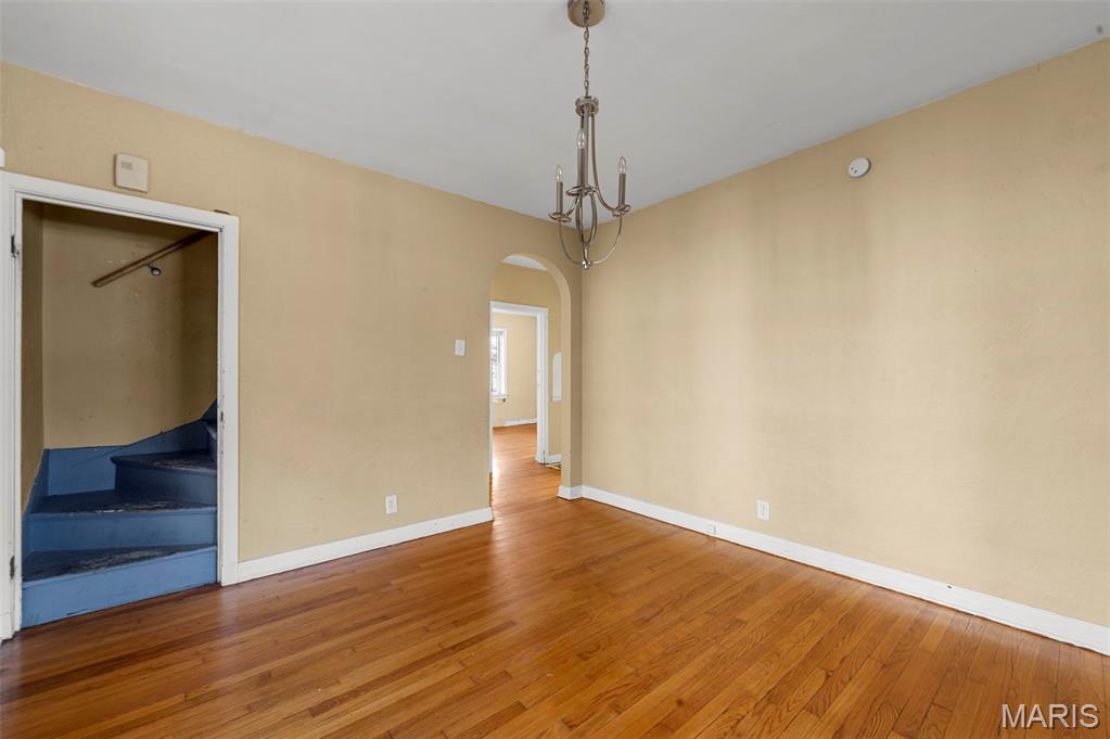 8738 Partridge Avenue St. Louis, MO 63147 - Photo 14 of 27