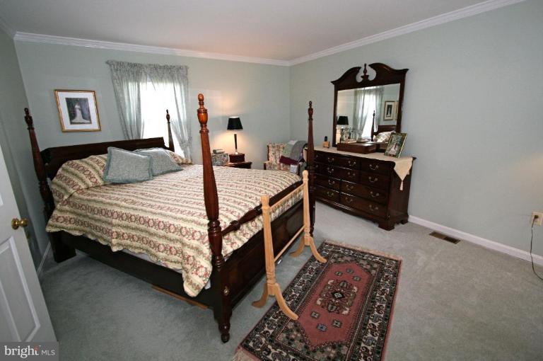 14376 Clearview Avenue Gainesville, VA 20155 - Photo 14 of 22 Master Bedroom