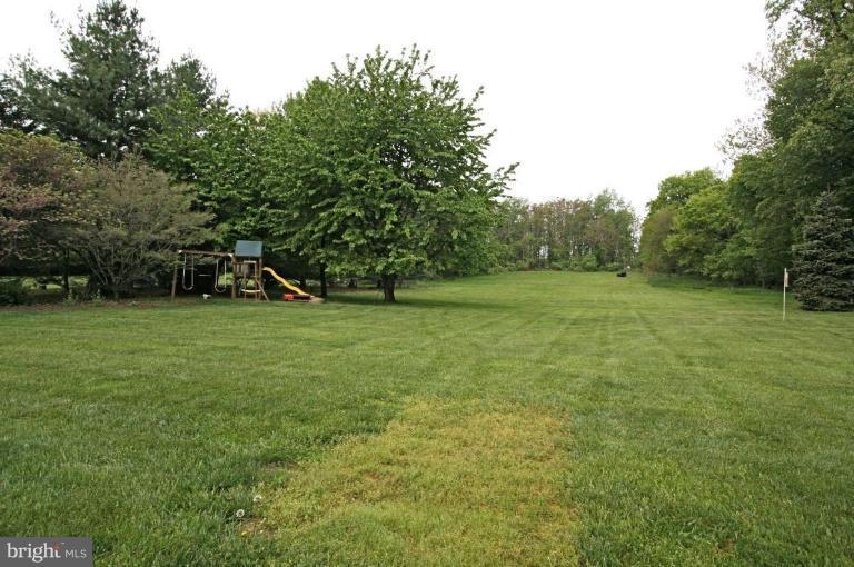 14376 Clearview Avenue Gainesville, VA 20155 - Photo 22 of 22 Back yard