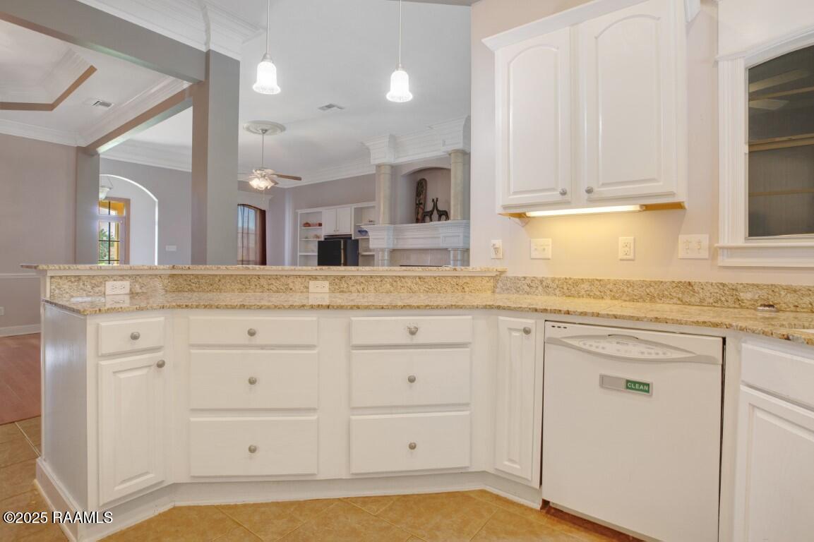 102 Gaslight Lane Youngsville, LA 70592 - Photo 15 of 36 102 Gas Light -12