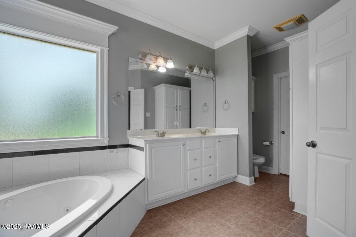 102 Gaslight Lane Youngsville, LA 70592 - Photo 18 of 36 102 Gas Light -16