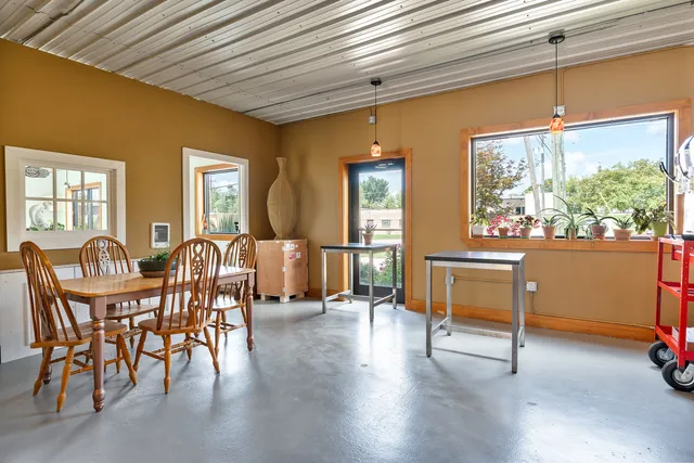 $750,000 | 662 Park Avenue, Genoa, IL 60135