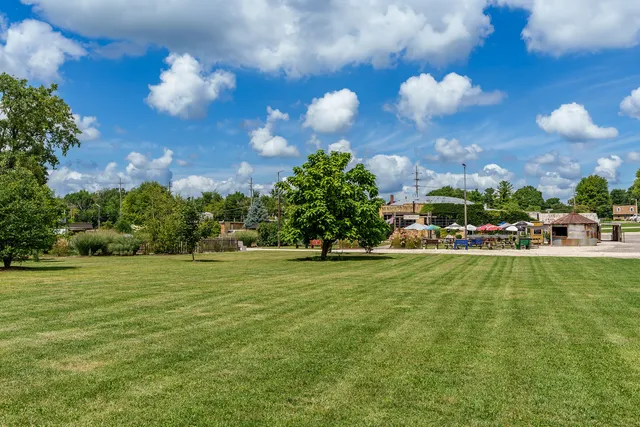 $750,000 | 662 Park Avenue, Genoa, IL 60135