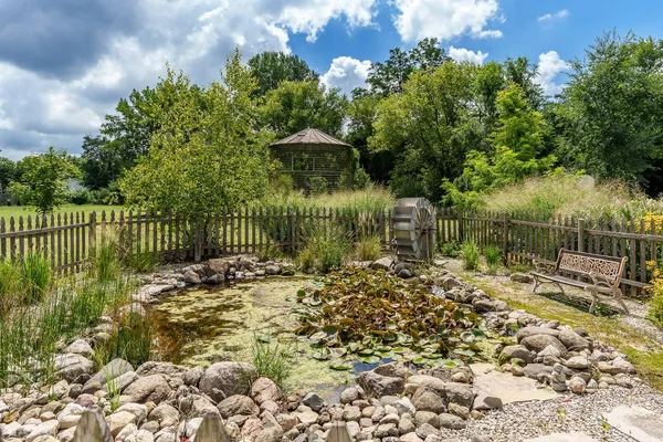 $750,000 | 662 Park Avenue, Genoa, IL 60135