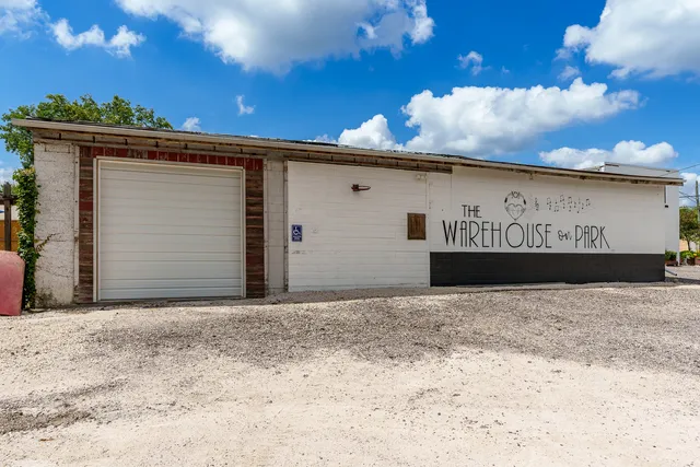 $750,000 | 662 Park Avenue, Genoa, IL 60135