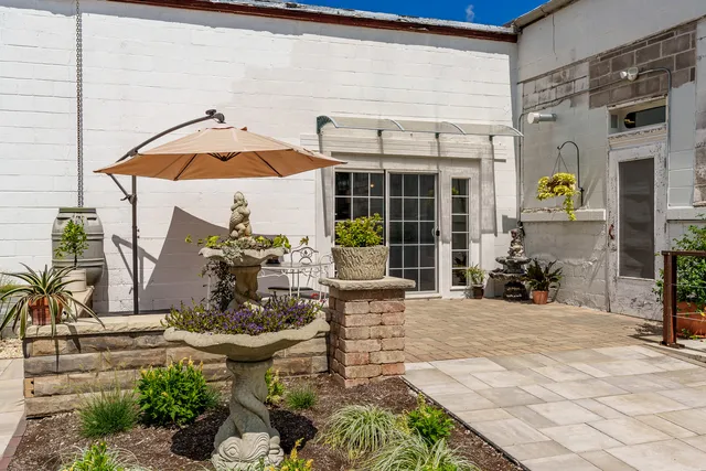 $750,000 | 662 Park Avenue, Genoa, IL 60135