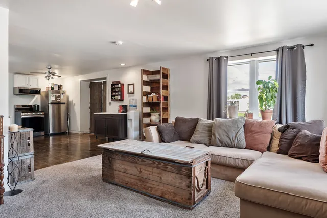 $750,000 | 662 Park Avenue, Genoa, IL 60135