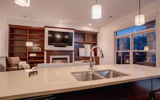 $540,000 | 714 Linden Street, Mendota Heights, MN 55118