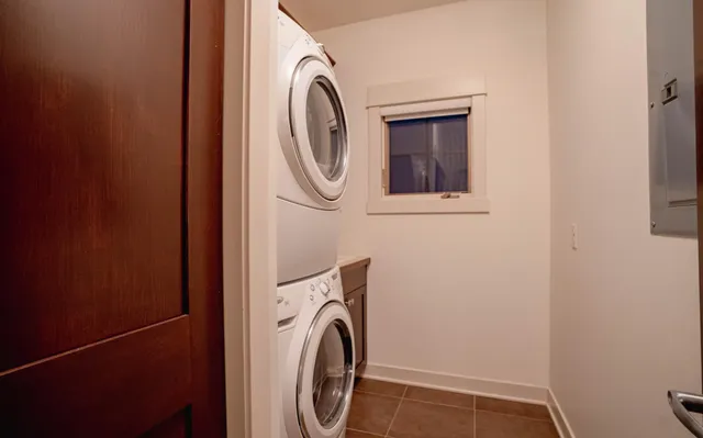 $540,000 | 714 Linden Street, Mendota Heights, MN 55118