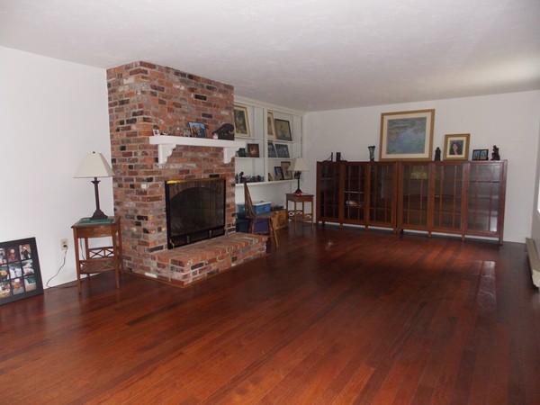 171 White Pond Road Hudson, MA 01749 - Photo 3 of 25 Gallery Image 3