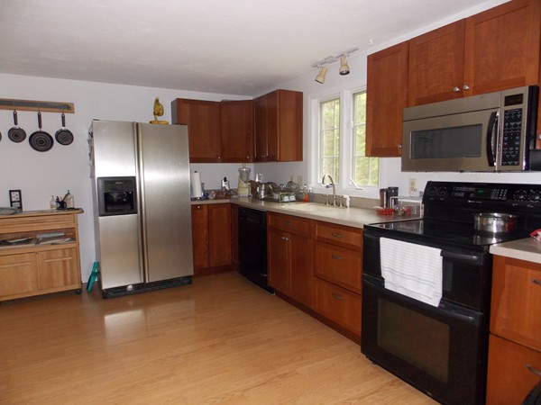 171 White Pond Road Hudson, MA 01749 - Photo 4 of 25 Gallery Image 4