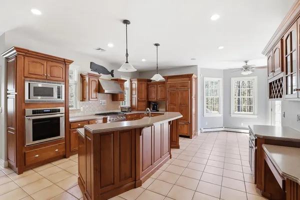 $1,850,000 | 76 Clapp Road, Scituate, MA 02066