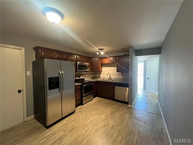 $1,695 | 6990 Colonial Woods Drive, St. Louis, MO 63129