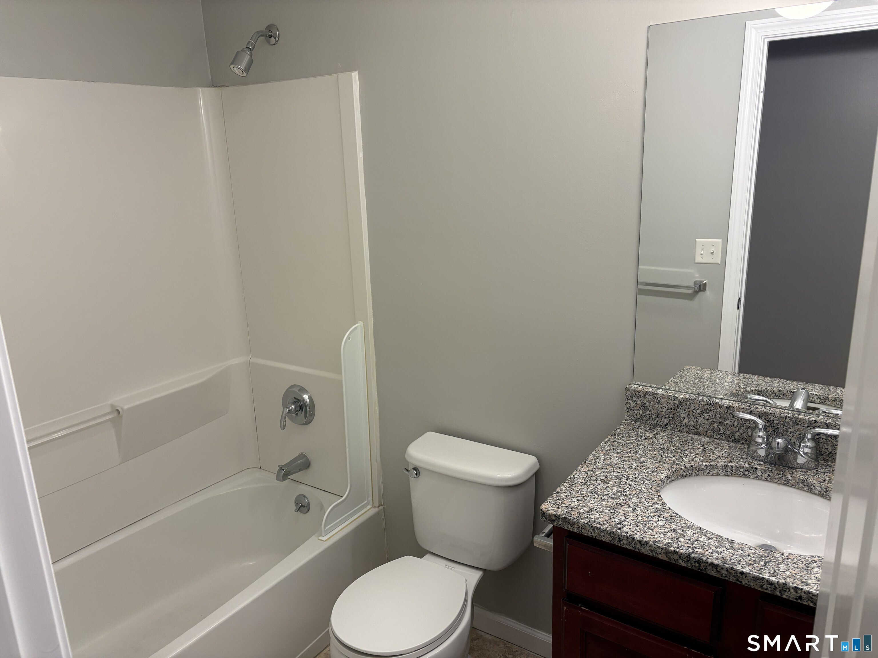 58 Leonard Street, Unit 204 Meriden, CT 06451 - Photo 20 of 26 Upper full bath