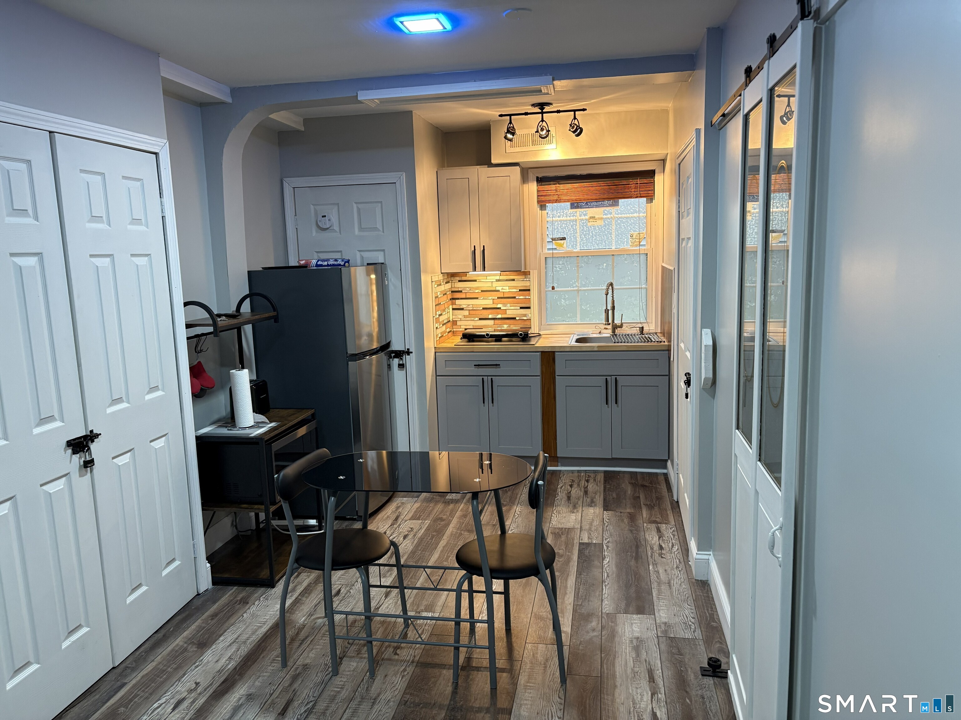 58 Leonard Street, Unit 204 Meriden, CT 06451 - Photo 21 of 26 In-law