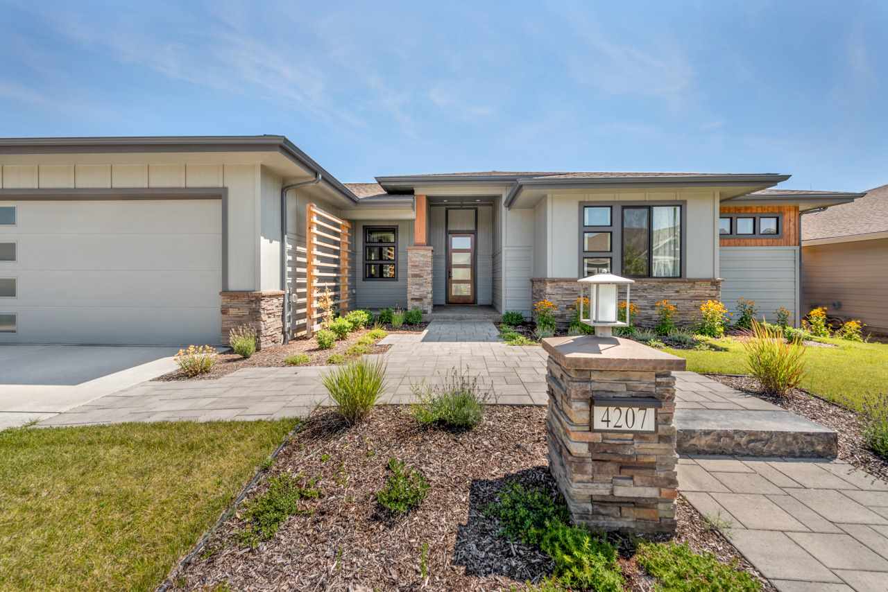 4207 South Rosedale Lane Spokane, WA 99223 - Photo 1 of 44 Gallery Image 1
