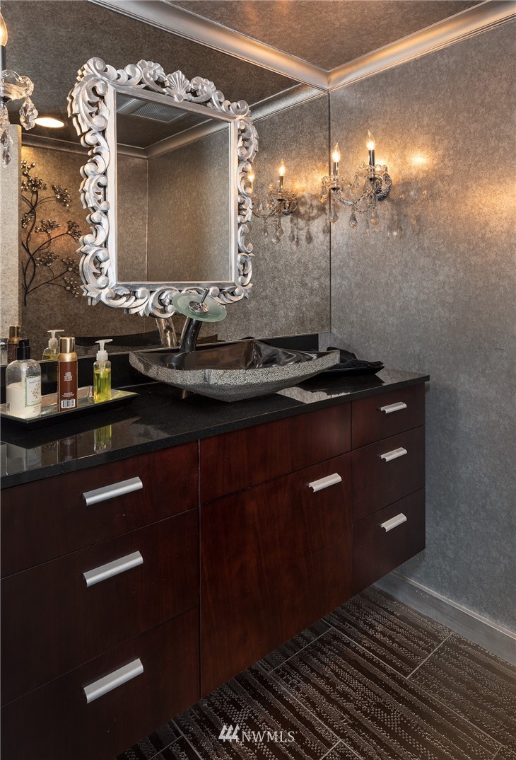 143 Moss Road Seattle, WA 98177 - Photo 11 of 28