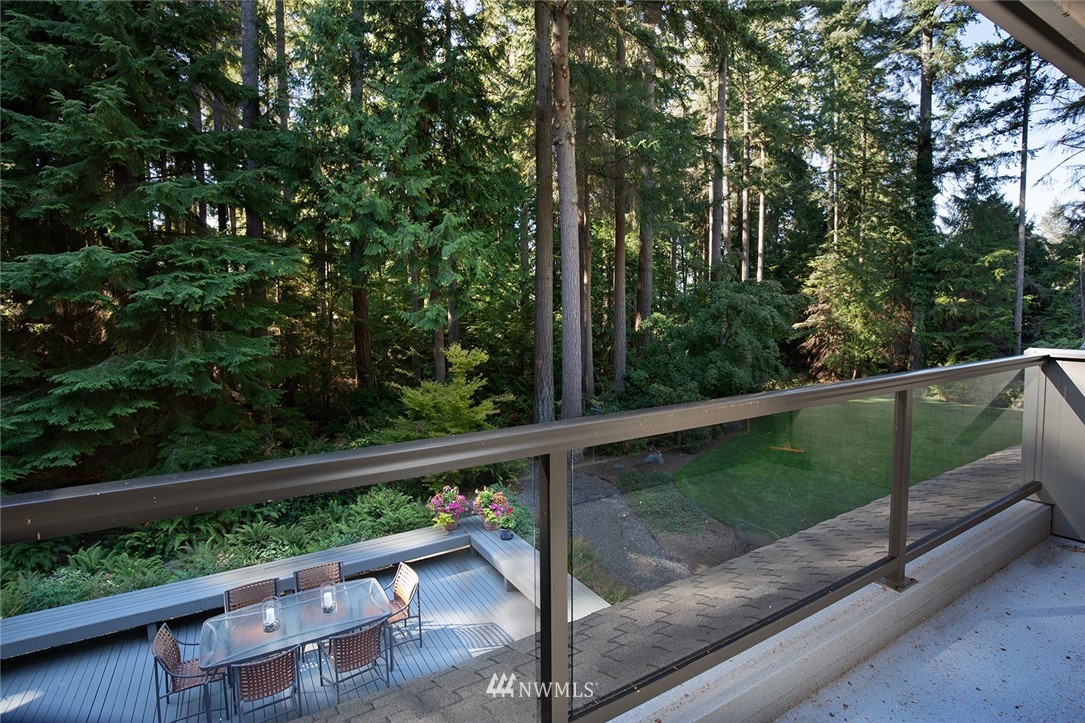 143 Moss Road Seattle, WA 98177 - Photo 22 of 28