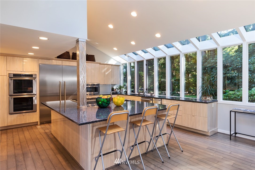 143 Moss Road Seattle, WA 98177 - Photo 6 of 28