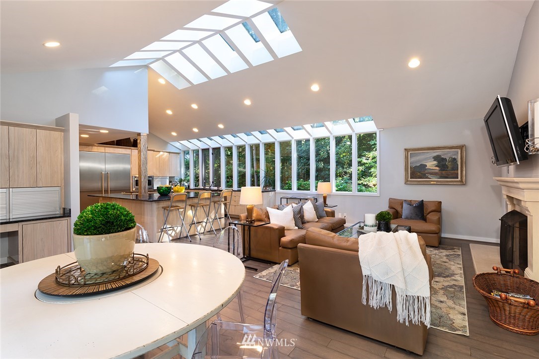 143 Moss Road Seattle, WA 98177 - Photo 9 of 28