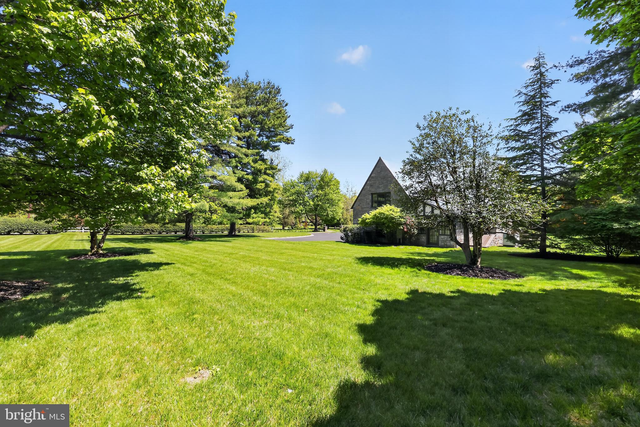 56 Tunbridge Road Haverford, PA 19041 - Photo 50 of 60 Lawn