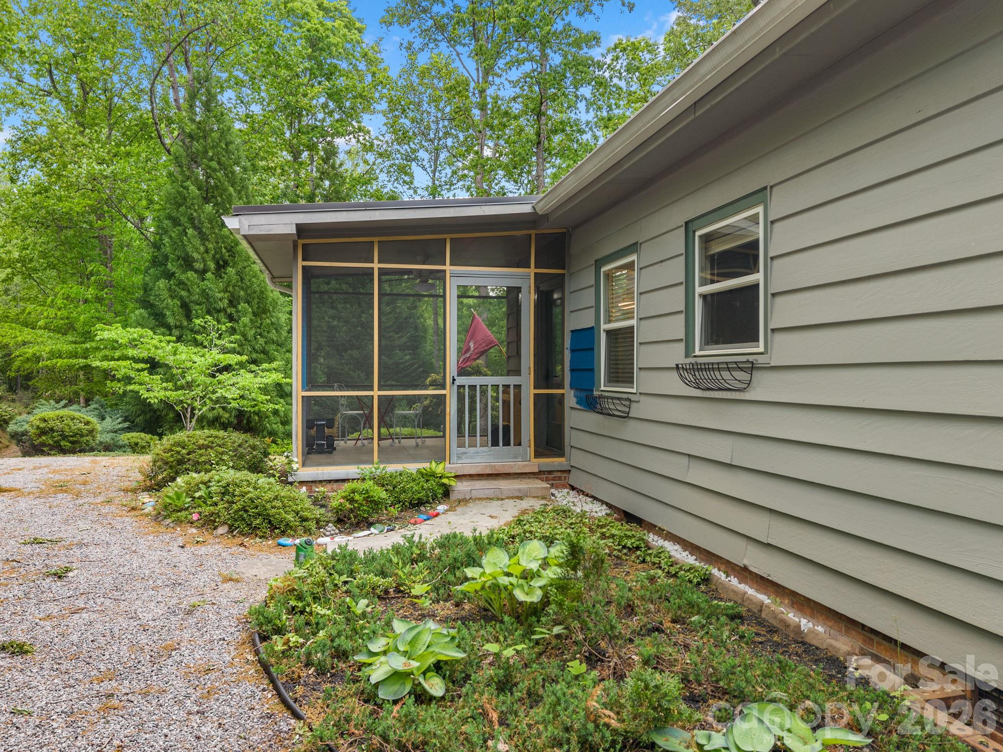 41 Red Bird Road Tryon, NC 28782 - Photo 30 of 37