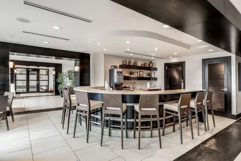 $495,000 | 900 20th Avenue South, Unit 604, Nashville, TN 37212