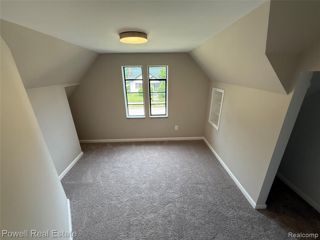 70 Mohawk Road Pontiac, MI 48341 - Photo 16 of 24
