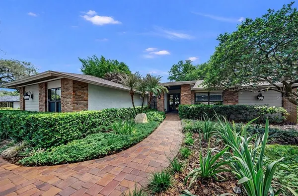 $1,199,000 | 401 Penn National Road, Seffner, FL 33584