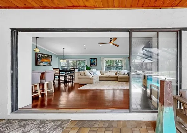 $1,199,000 | 401 Penn National Road, Seffner, FL 33584