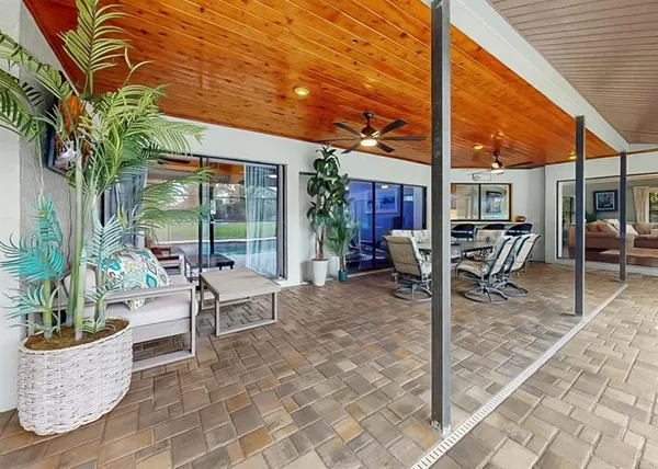 $1,199,000 | 401 Penn National Road, Seffner, FL 33584