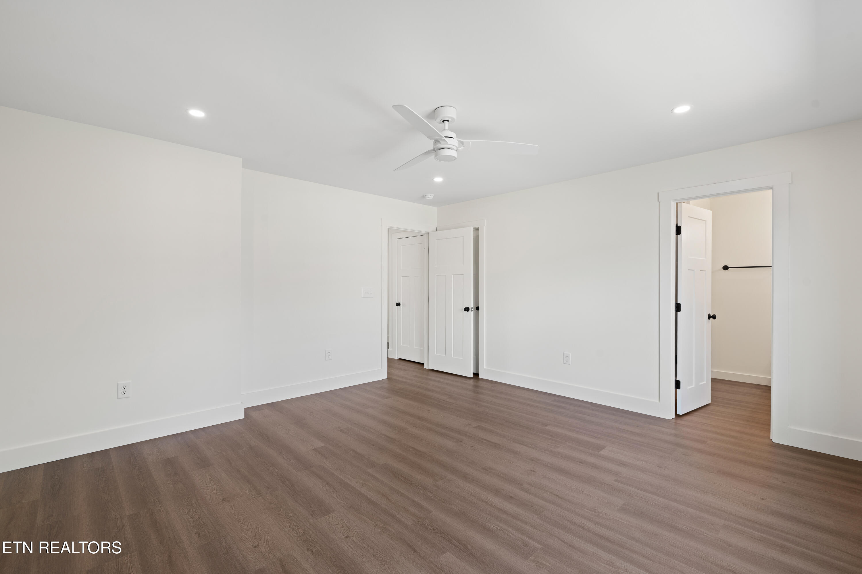 1339 Grace Ridge Drive Sevierville, TN 37862 - Photo 19 of 56 Primary Suite